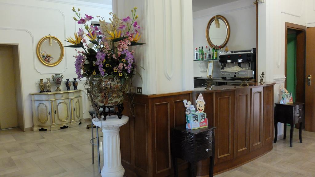 Hotel Dependance Montecatini-Terme Esterno foto