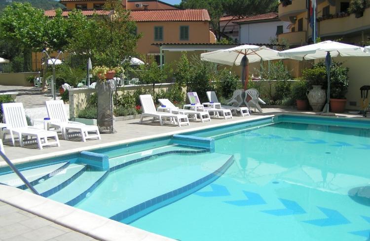 Hotel Dependance Montecatini-Terme Esterno foto