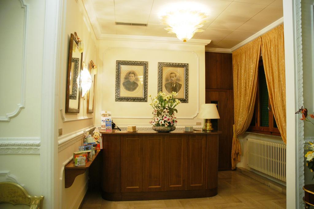 Hotel Dependance Montecatini-Terme Esterno foto