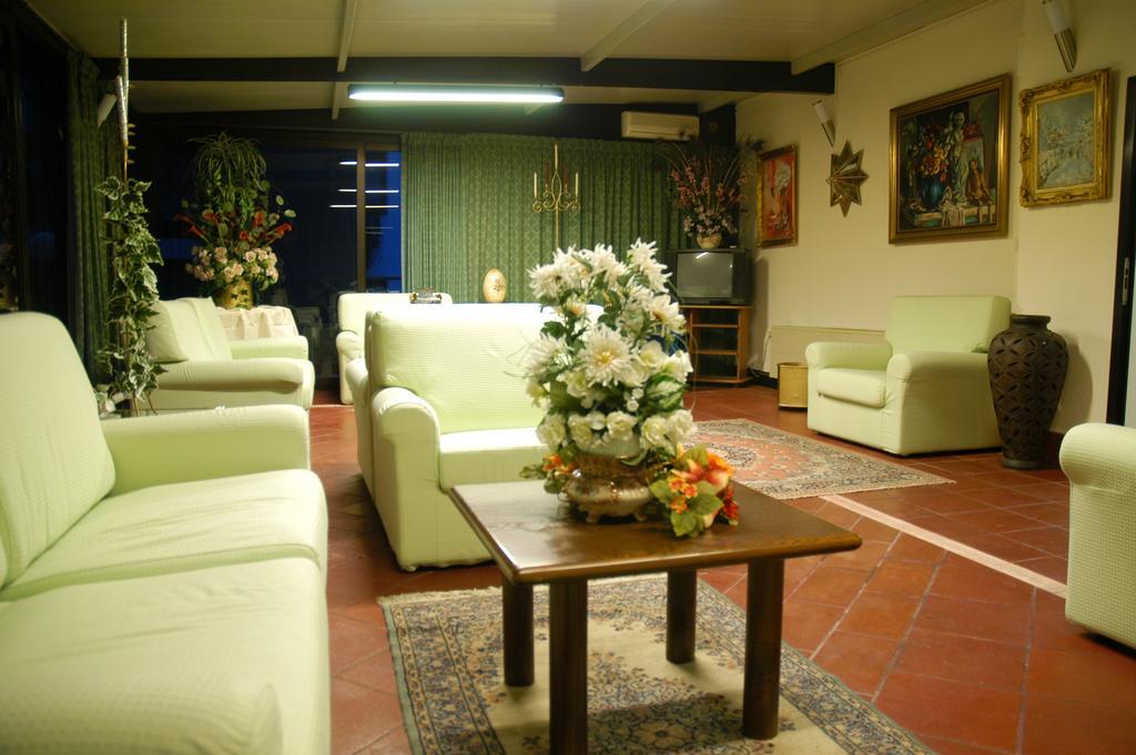 Hotel Dependance Montecatini-Terme Esterno foto